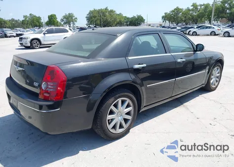 2010 Chrysler 300 Touring/Signature Series/Executive Series from USA, damaged, VIN 2C3CA5CV7AH284713